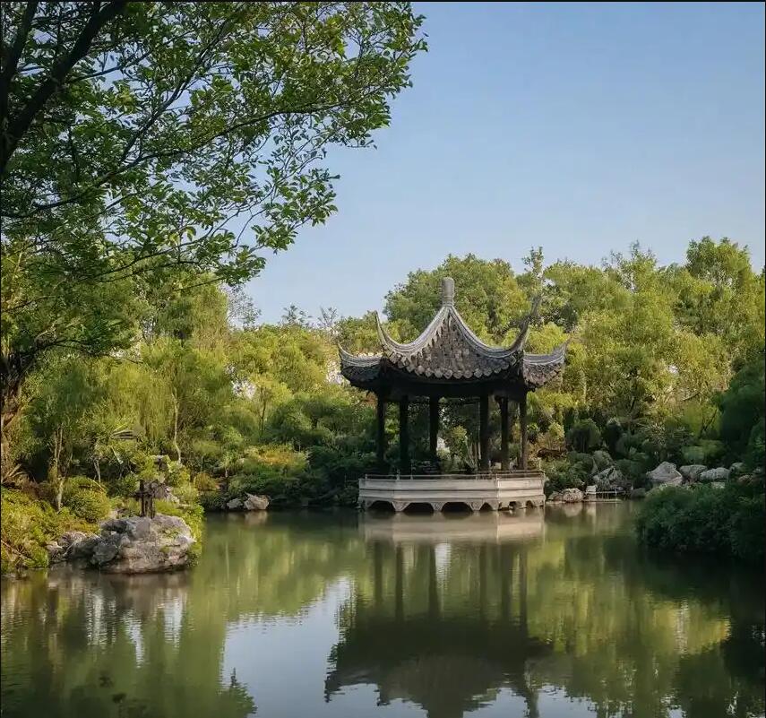 枣庄峄城男孩餐饮有限公司